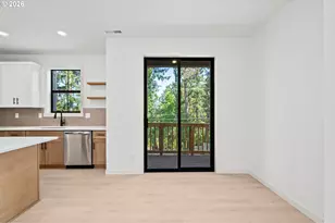 3793 SW Iowa St, Portland, OR 97221 - Photo 21