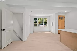 3793 SW Iowa St, Portland, OR 97221 - Photo 13