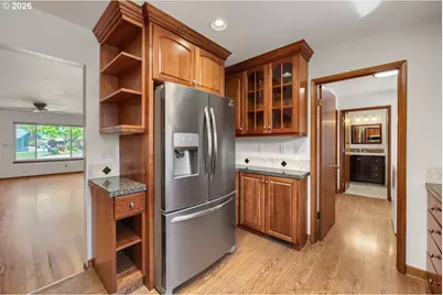 2160 SE Cedar Park Ct, Hillsboro, OR 97123 - Photo 9