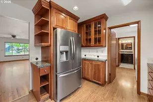 2160 SE Cedar Park Ct, Hillsboro, OR 97123 - Photo 9