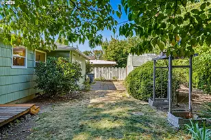 611 NW 30th St, Corvallis, OR 97330 - Photo 43