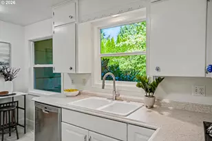611 NW 30th St, Corvallis, OR 97330 - Photo 19