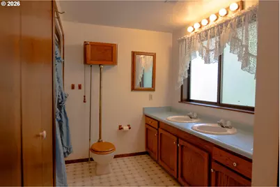 97832 S Coos River Ln, Coos Bay, OR 97420 - Photo 17