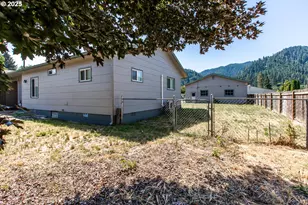 47601 Hwy 58, Oakridge, OR 97463 - Photo 45