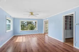 319 N 3rd St, Kalama, WA 98625 - Photo 9