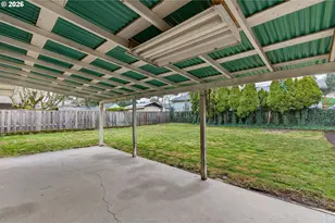 12330 NE Knott St, Portland, OR 97230 - Photo 37