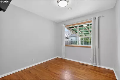 12330 NE Knott St, Portland, OR 97230 - Photo 19