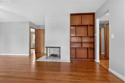 12330 NE Knott St, Portland, OR 97230 - Photo 9