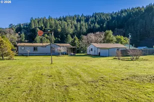 173 E Date St, Powers, OR 97466 - Photo 15