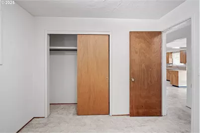 42986 McKenzie Hwy, Leaburg, OR 97489 - Photo 23