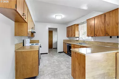 42986 McKenzie Hwy, Leaburg, OR 97489 - Photo 13