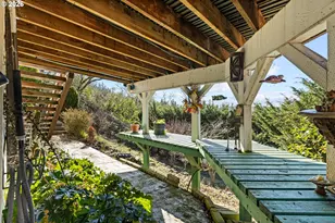 1385 SE Laurel Ct, Roseburg, OR 97470 - Photo 33