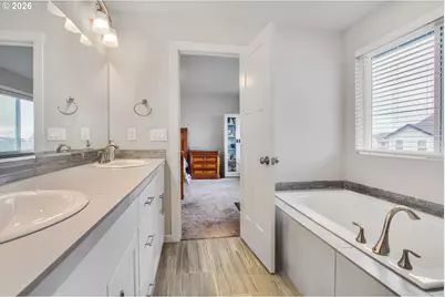 6421 SE 22nd St, Gresham, OR 97080 - Photo 15