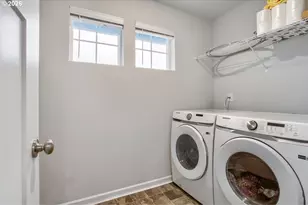 6421 SE 22nd St, Gresham, OR 97080 - Photo 21