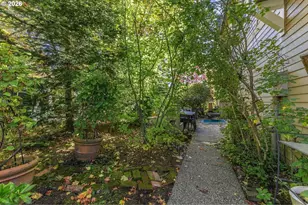 2533 NW Stimpson Ln, Portland, OR 97229 - Photo 25