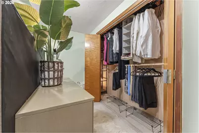 15316 SE Lee Ave, Milwaukie, OR 97267 - Photo 31