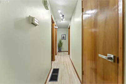 15316 SE Lee Ave, Milwaukie, OR 97267 - Photo 13