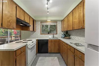 15316 SE Lee Ave, Milwaukie, OR 97267 - Photo 11