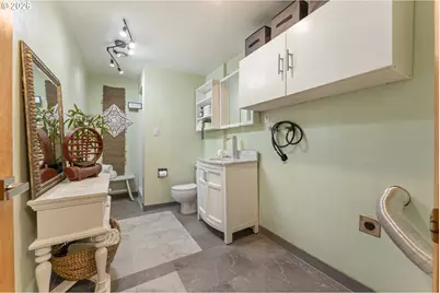 15316 SE Lee Ave, Milwaukie, OR 97267 - Photo 25