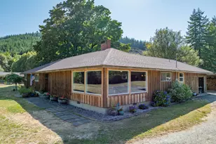 53856 Big Creek Rd, Myrtle Point, OR 97458 - Photo 9