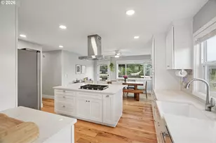 625 SW Miller Ct, Gresham, OR 97080 - Photo 7