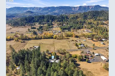 911 Cleveland Hill Rd, Roseburg, OR 97471 - Photo 43