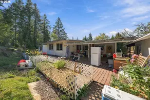 911 Cleveland Hill Rd, Roseburg, OR 97471 - Photo 31