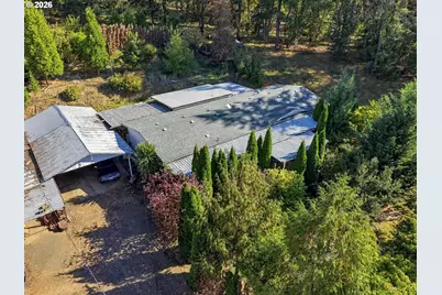 911 Cleveland Hill Rd, Roseburg, OR 97471 - Photo 1