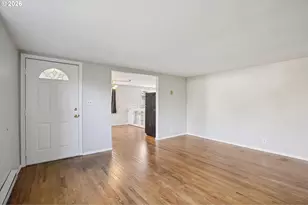 16810 E Burnside St, Portland, OR 97233 - Photo 7