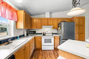 2154 Lyon St, Albany, OR 97322 - Photo 9
