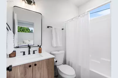 8367 N Swenson St #1, Portland, OR 97203 - Photo 9