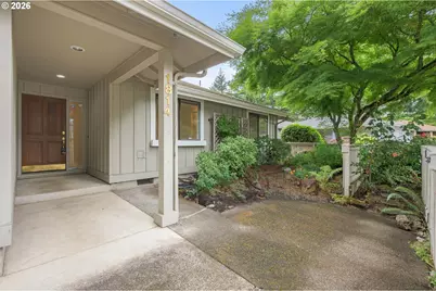 1814 Happy Ln, Eugene, OR 97401 - Photo 5