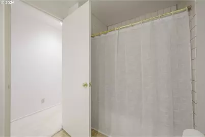 1814 Happy Ln, Eugene, OR 97401 - Photo 37