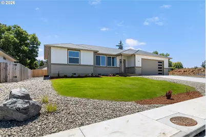 265 SE Logan St, Winston, OR 97496 - Photo 3
