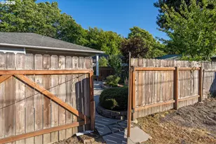 527 26th Ave, Longview, WA 98632 - Photo 37