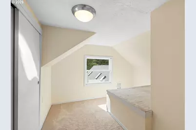 3915 SW Pomona St, Portland, OR 97219 - Photo 35