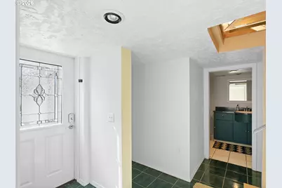 3915 SW Pomona St, Portland, OR 97219 - Photo 37