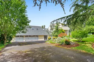 3915 SW Pomona St, Portland, OR 97219 - Photo 3