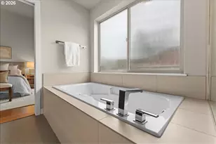 37 NE Skidmore St, Portland, OR 97211 - Photo 27