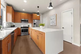 37 NE Skidmore St, Portland, OR 97211 - Photo 13