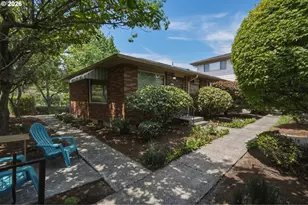 5707 SE Division St SE, Portland, OR 97206 - Photo 5