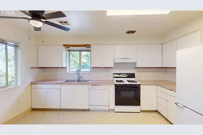 5707 SE Division St SE, Portland, OR 97206 - Photo 17