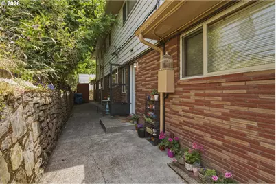 5707 SE Division St SE, Portland, OR 97206 - Photo 13