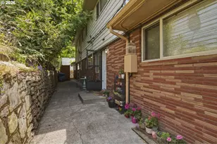 5707 SE Division St SE, Portland, OR 97206 - Photo 13