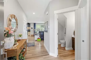 808 Northpoint Loop, Brownsville, OR 97327 - Photo 5