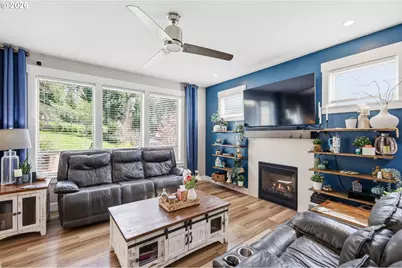 808 Northpoint Loop, Brownsville, OR 97327 - Photo 7