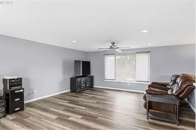 818 Chehalis Pl N, Keizer, OR 97303 - Photo 3