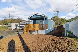 201 NE Peggy Ave, Roseburg, OR 97470 - Photo 1