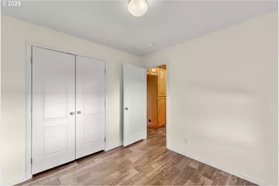 201 NE Peggy Ave #13, Roseburg, OR 97470 - Photo 13