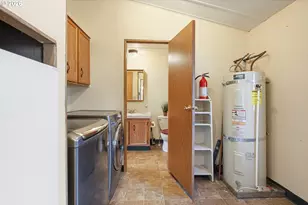 26801 NE 9th St, Camas, WA 98607 - Photo 13